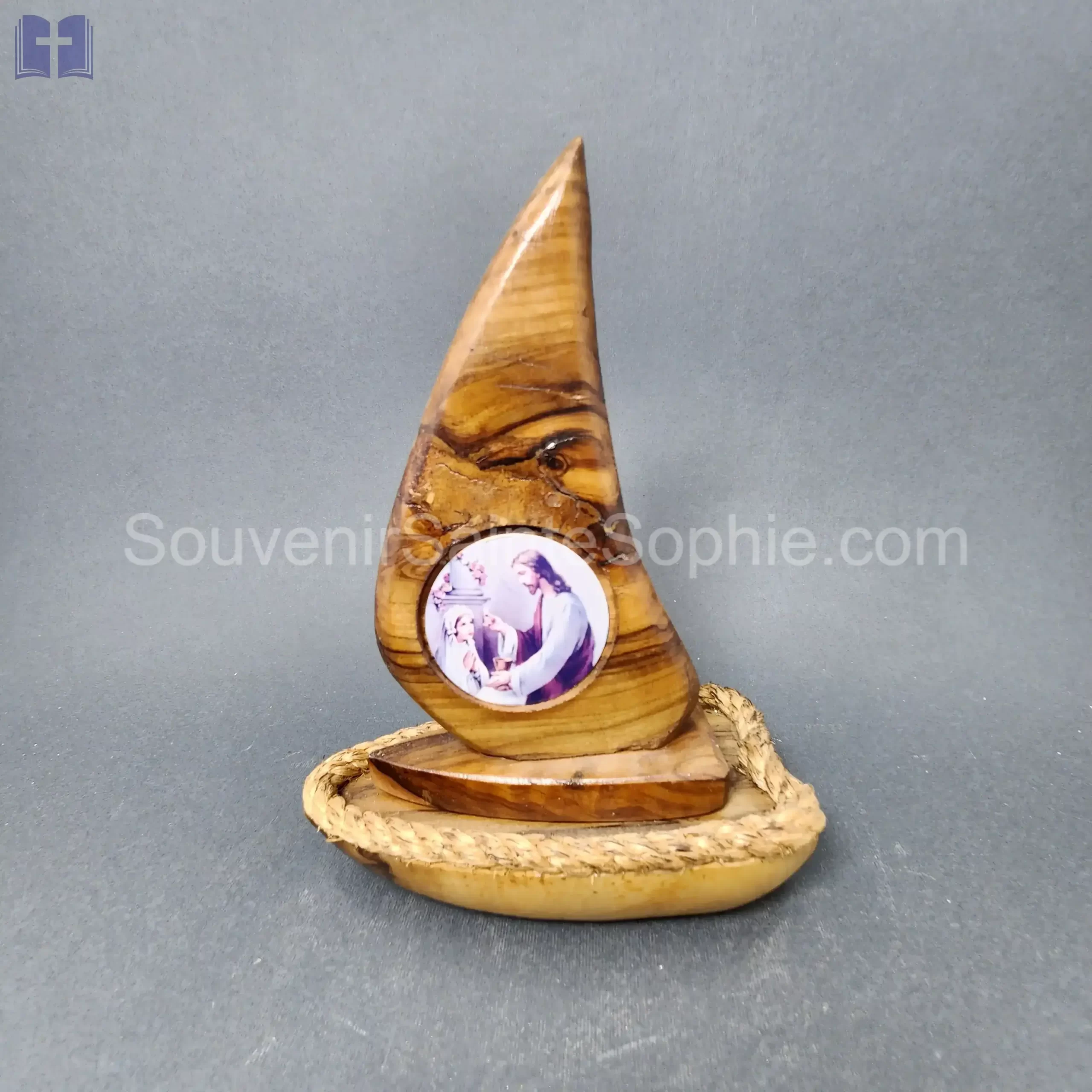 Boat With Olive Wood Size 19cm
