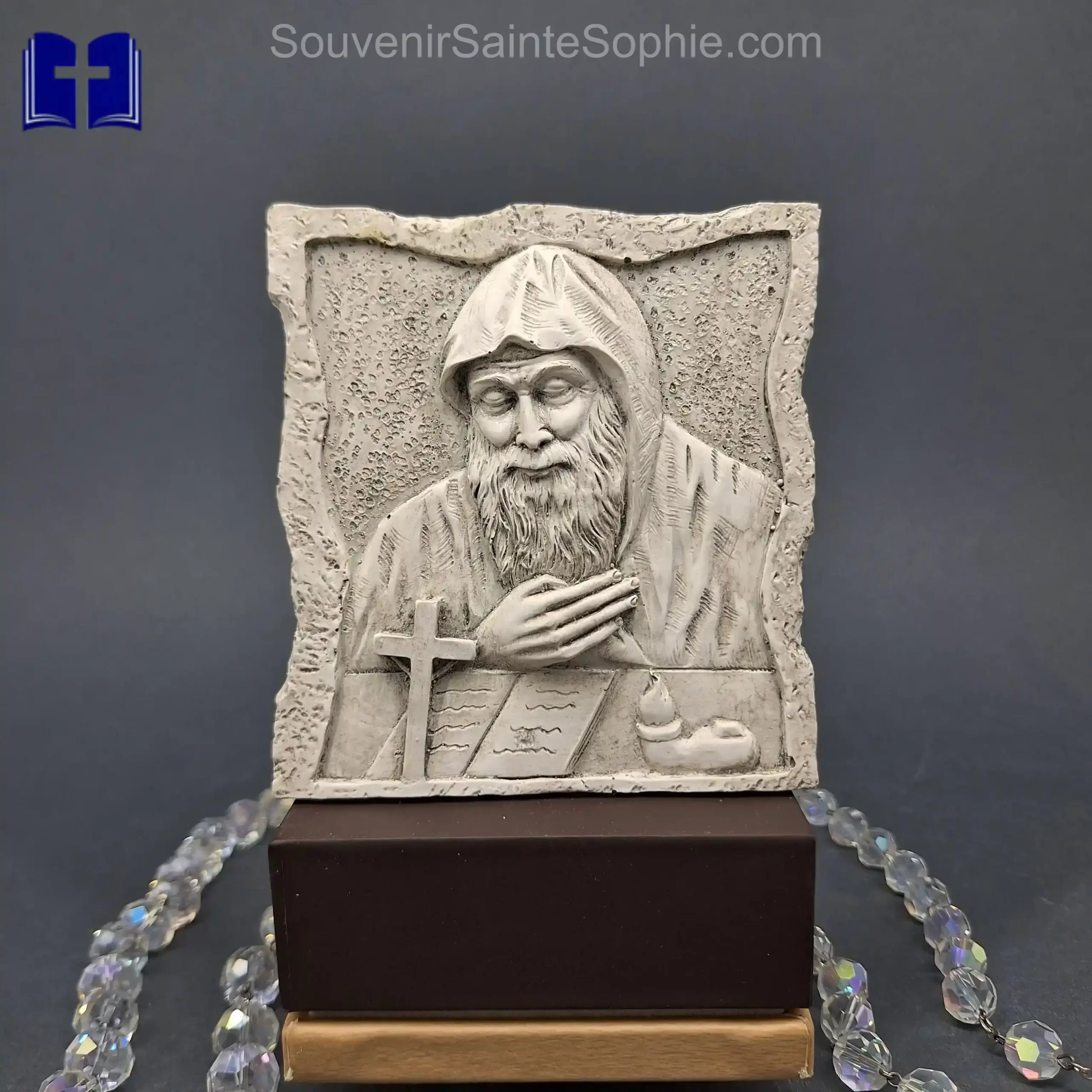 Saint Charbel Size 12x11cm