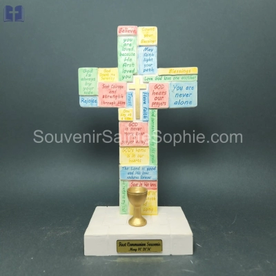 Cross colored with messages 26cm with base