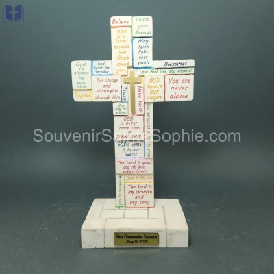 Cross colored with messages 26cm with base