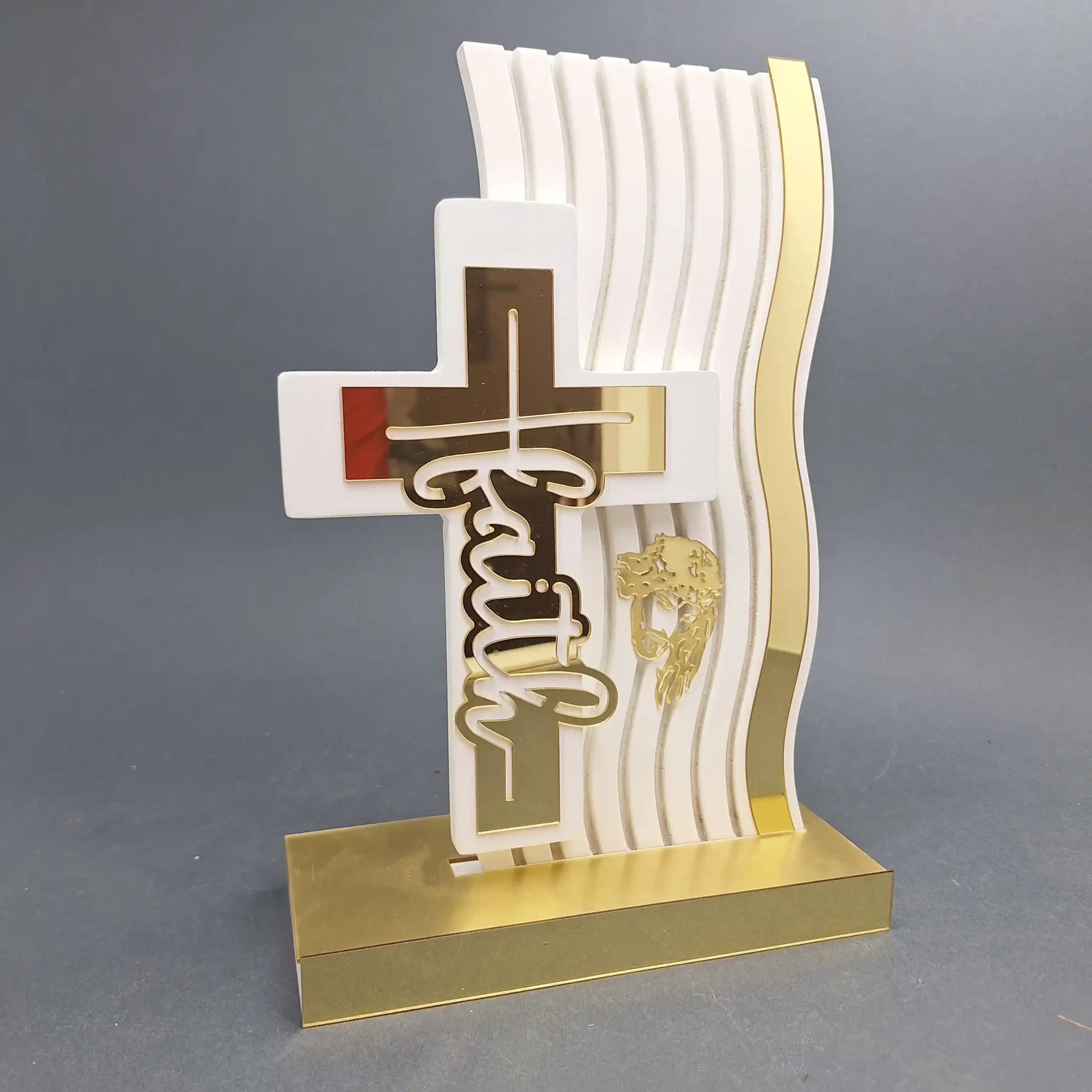 Wood and plexi souvenir