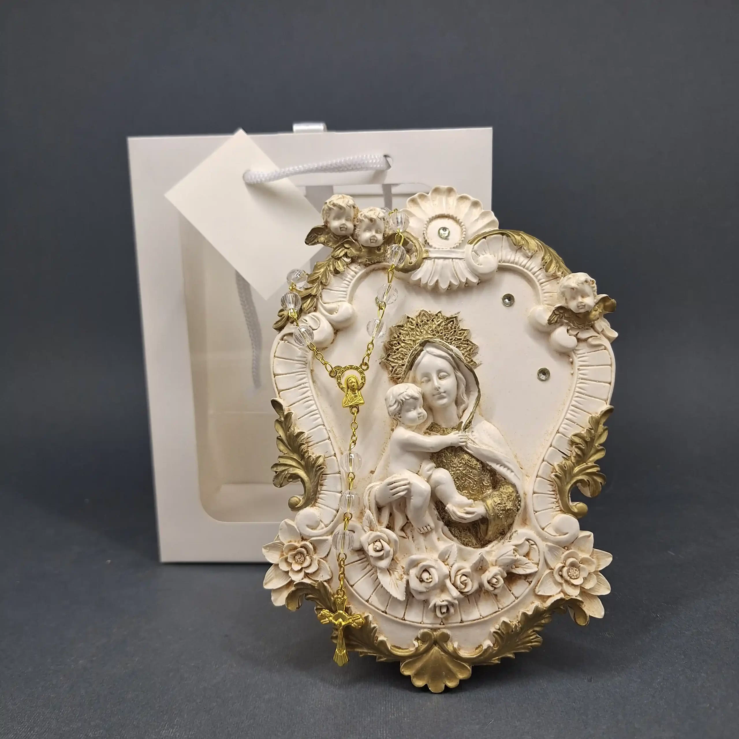 souvenir virgin mary with jesus